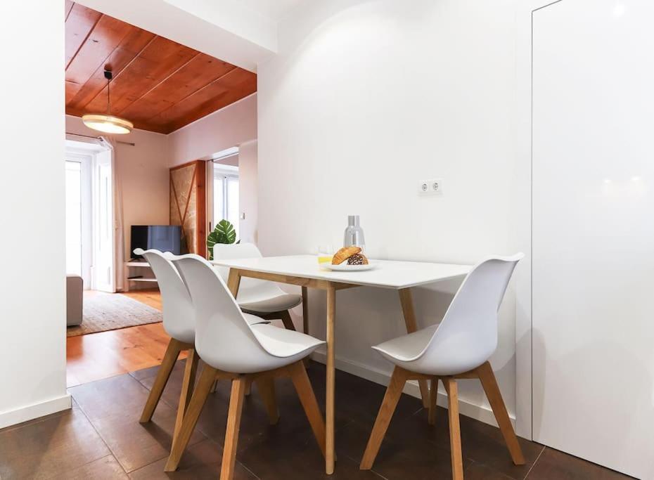 Vita Portucale ! Campo Ourique Design W/ Balcony Lisboa 外观 照片